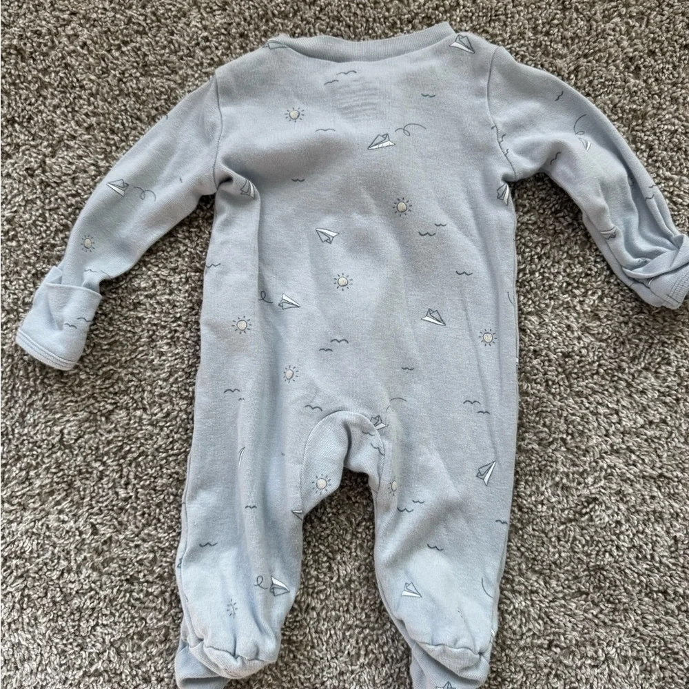 Carter’s Baby Boy 3-Pack bundle Footed Zip Sleepers Pajamas Blue Striped Size 3M
